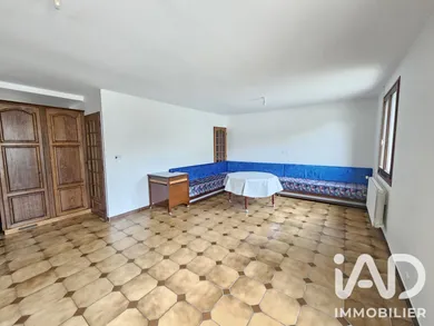 Maison traditionnelle à Moissy-Cramayel (77550)