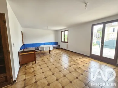 Maison traditionnelle à Moissy-Cramayel (77550)