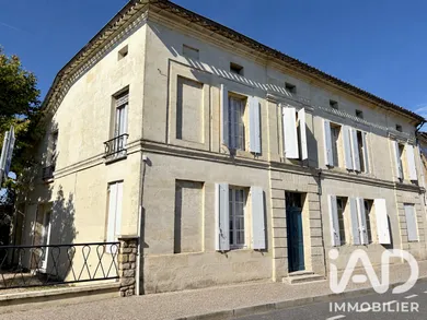 Maison de village à Saint-Médard-de-Guizières (33230)