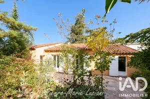 Traditional house in Pertuis (84120)