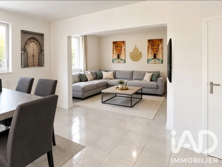 Appartement 4 pièces 68 m² · à Trappes · 67,6 m² · 163 000 €