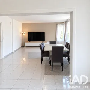 Apartment in Trappes (78190)