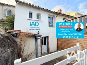 Immeuble à Le Champ-Saint-Père (85540)
