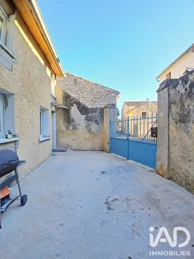 Maison de village à Saint-Maurice-sur-Eygues (26110)
