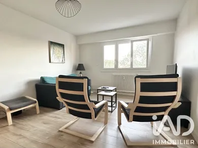Appartement à La Roche-sur-Yon (85000)