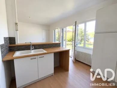 Pavillon à Vervins (02140)