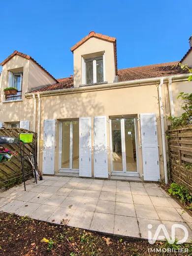 Maison traditionnelle à Cergy (95800)
