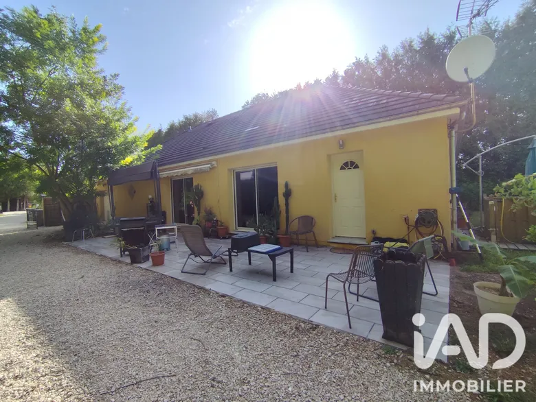 Maison 7 pièces 142 m² · à Lhuître · 142 m² · 242 600 €
