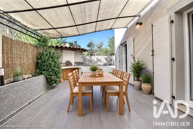Traditional house in Rousset (13790)