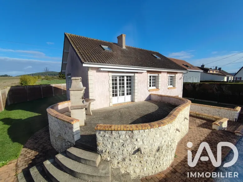 Maison 5 pièces 90 m² · à Pîtres · 90 m² · 229 500 €