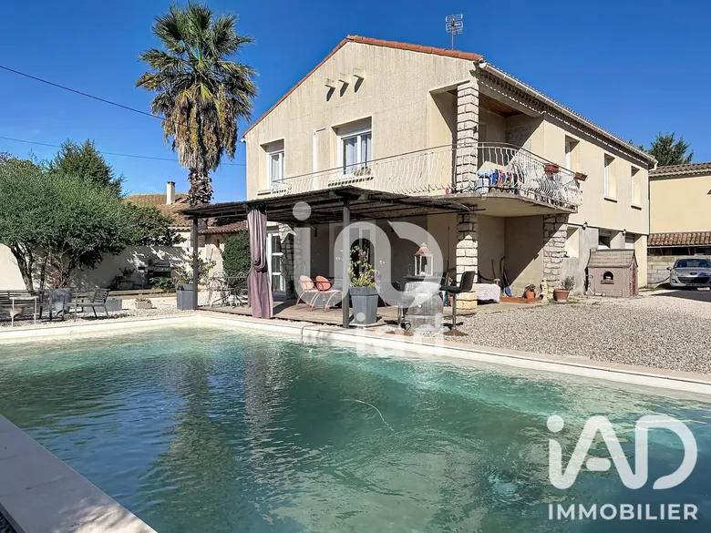 Maison 6 pièces 150 m² à Vallabrègues