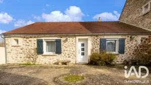 Maison à Fontaine-le-Port (77590)