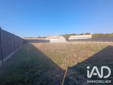 Terrain à bâtir à Angles (85750)