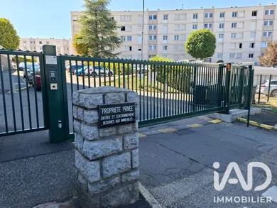 Garage à Saint-Étienne (42100)