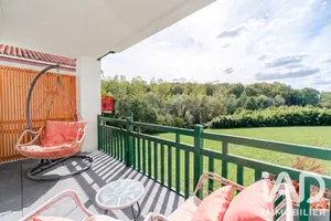 Appartement à Urt (64240)