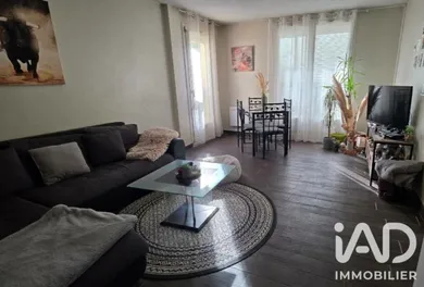 Apartment in Lons (64140)