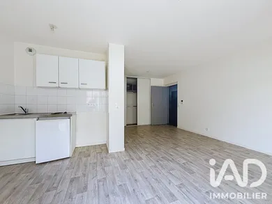 Studio à Jouy-le-Moutier (95280)