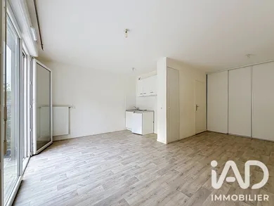 Studio à Jouy-le-Moutier (95280)