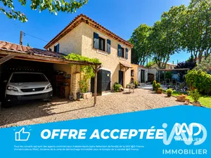 House in Fontvieille (13990)