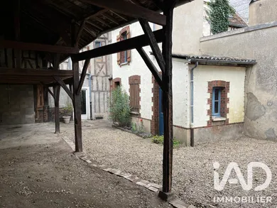 Immeuble à Sens (89100)