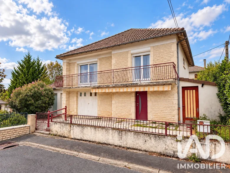 Maison 3 pièces 110 m² · à Saint-Pantaléon-de-Larche · 110 m² · 159 900 €