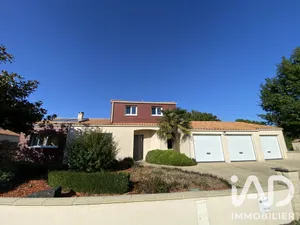 House in Saint-Paul-en-Pareds (85500)