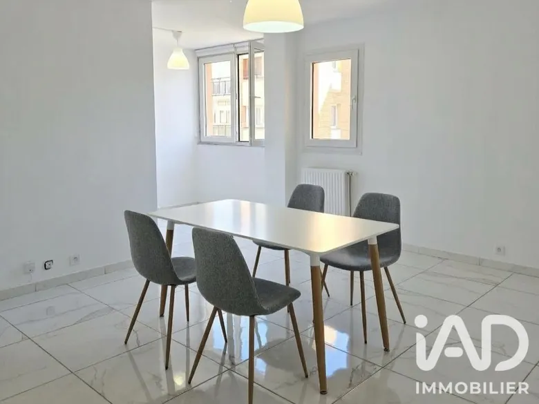 Appartement 3 pièces 66 m² · à Dammarie-les-Lys · 65,9 m² · 1 150 €/mois