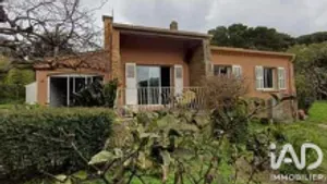 Domain in Hyères (83400)