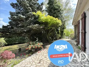 Traditional house in Presles-en-Brie (77220)