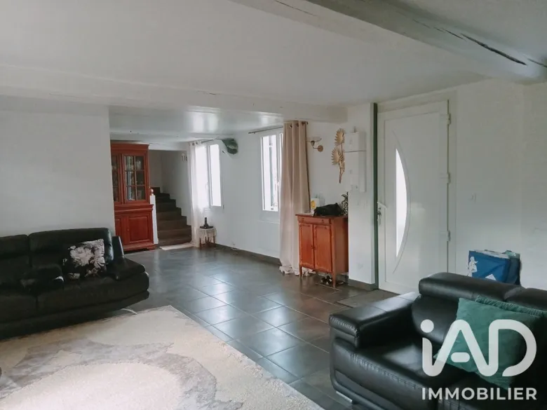 Maison 7 pièces 164 m² · à Esquennoy · 164 m² · 205 000 €