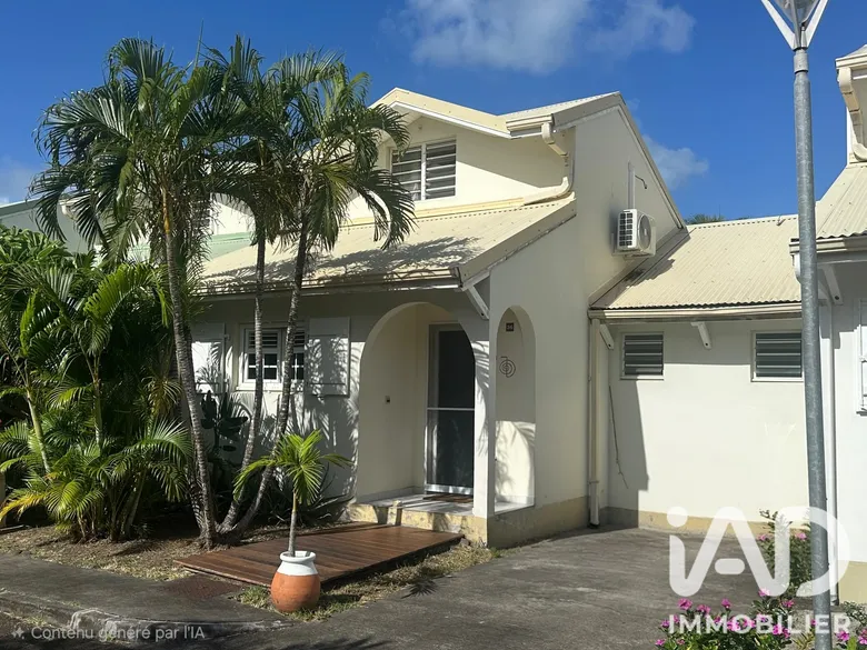 Maison 3 pièces 55 m² · à Sainte-Anne · 54,7 m² · 325 000 €