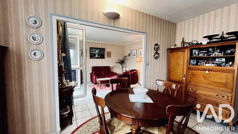 Appartement 4 pièces 70 m² · à Joué-lès-Tours · 70 m² · 136 000 €
