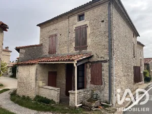 Maison de village à Ébréon (16140)