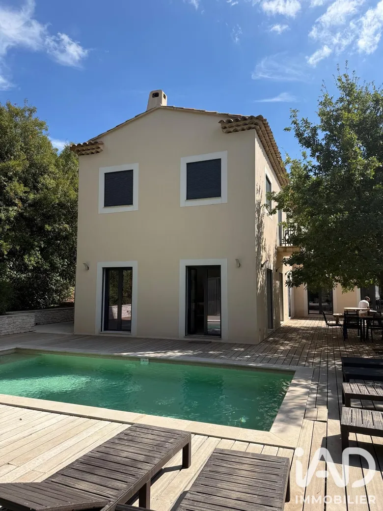 Maison 6 pièces 176 m² · à La Verdière · 176 m² · 630 000 €
