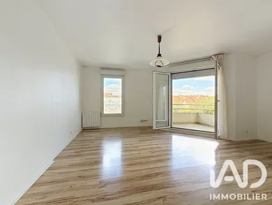 Studio à Montesson (78360)