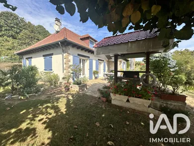 Maison traditionnelle à Naves (19460)