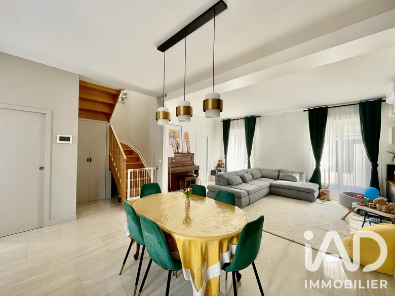 Maison 5 pièces 97 m² · à Choisy-le-Roi · 97,3 m² · 449 000 €