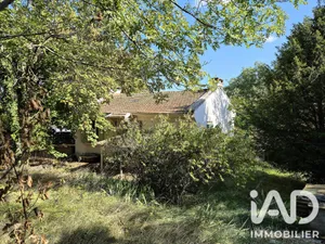 Traditional house in Veyre-Monton (63960)