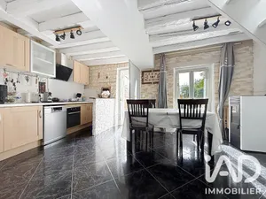 Maison de village à Janvry (91640)