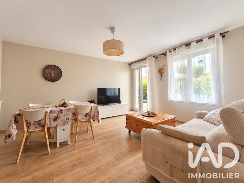 Appartement 3 pièces 66 m² · à Saint-Ouen-l'Aumône · 65,7 m² · 220 000 €