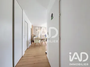 Apartment in Bondoufle (91070)