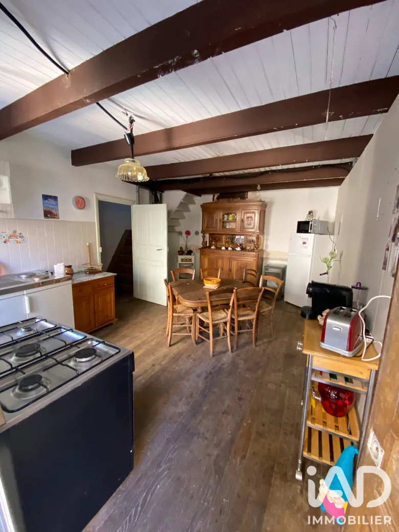 Maison 7 pièces 90 m² · à Laval-Roquecezière · 90 m² · 50 000 €