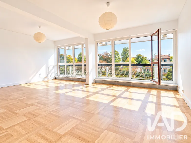 Appartement 3 pièces 85 m² · à Saint-Cloud · 85,3 m² · 450 000 €