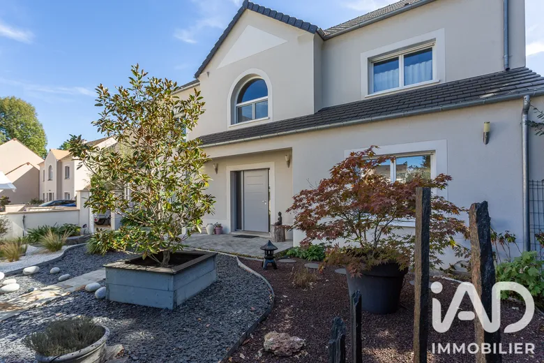 Maison 6 pièces 209 m² · à Rambouillet · 209 m² · 810 000 €