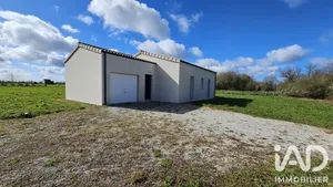 Detached house in Voulême (86400)