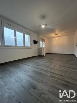 Apartment in Laval (53000)