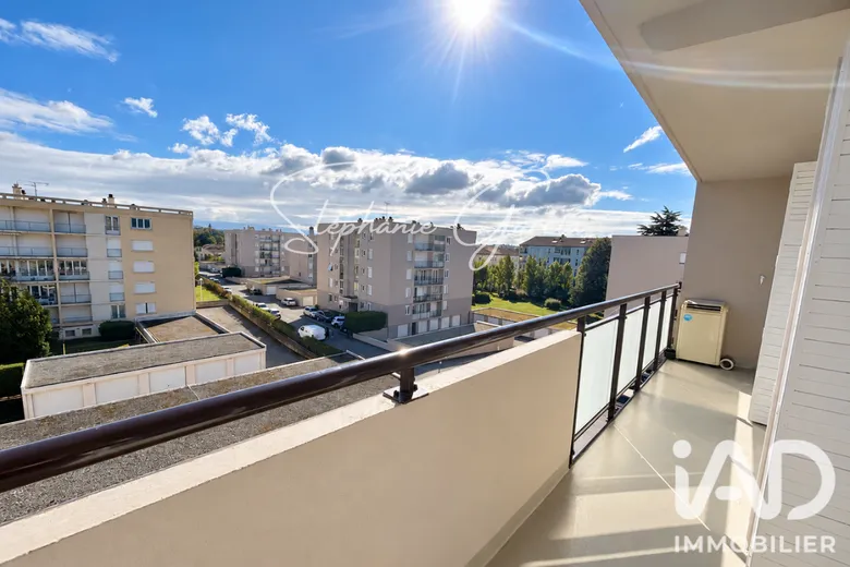 Appartement 4 pièces 73 m² · à Guilherand-Granges · 73 m² · 155 000 €