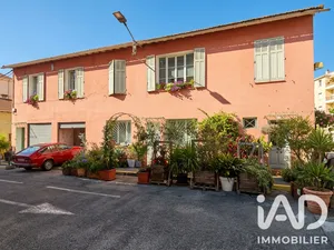 Townhouse in Saint-Raphaël (83700)