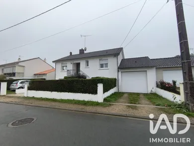 Maison à Lezay (79120)
