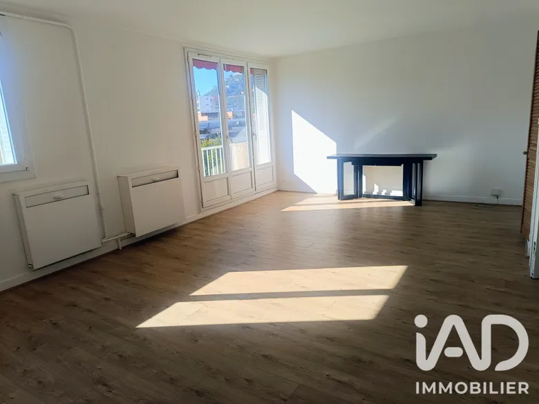 Appartement 4 pièces 69 m² · à Grenoble · 68,6 m² · 140 000 €